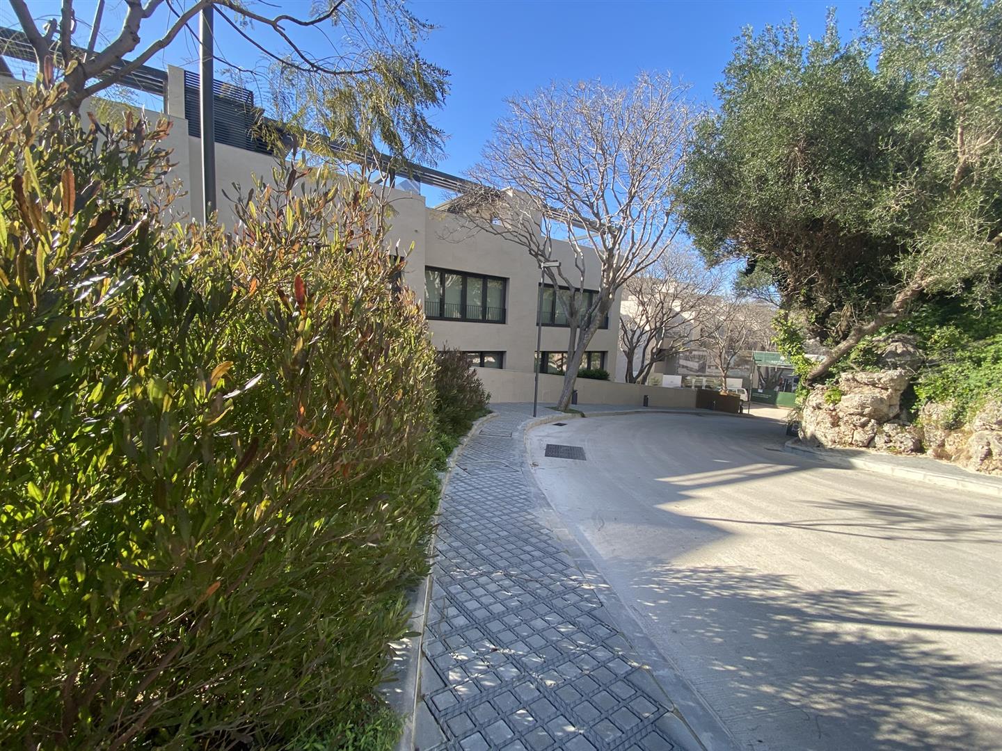 Image of House - 5 Bedrooms - 6 Bathrooms for Sale in North Gorge-Gibraltar, Image 4